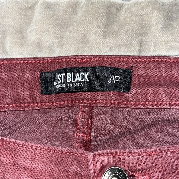 Just Black Dean Skinny jeans burgundy color size 31P - Picture 2 of 5